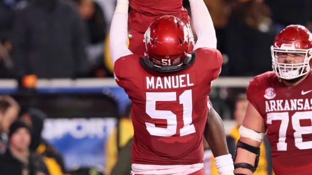 Arkansas offensive tackle transfer Devon Manuel